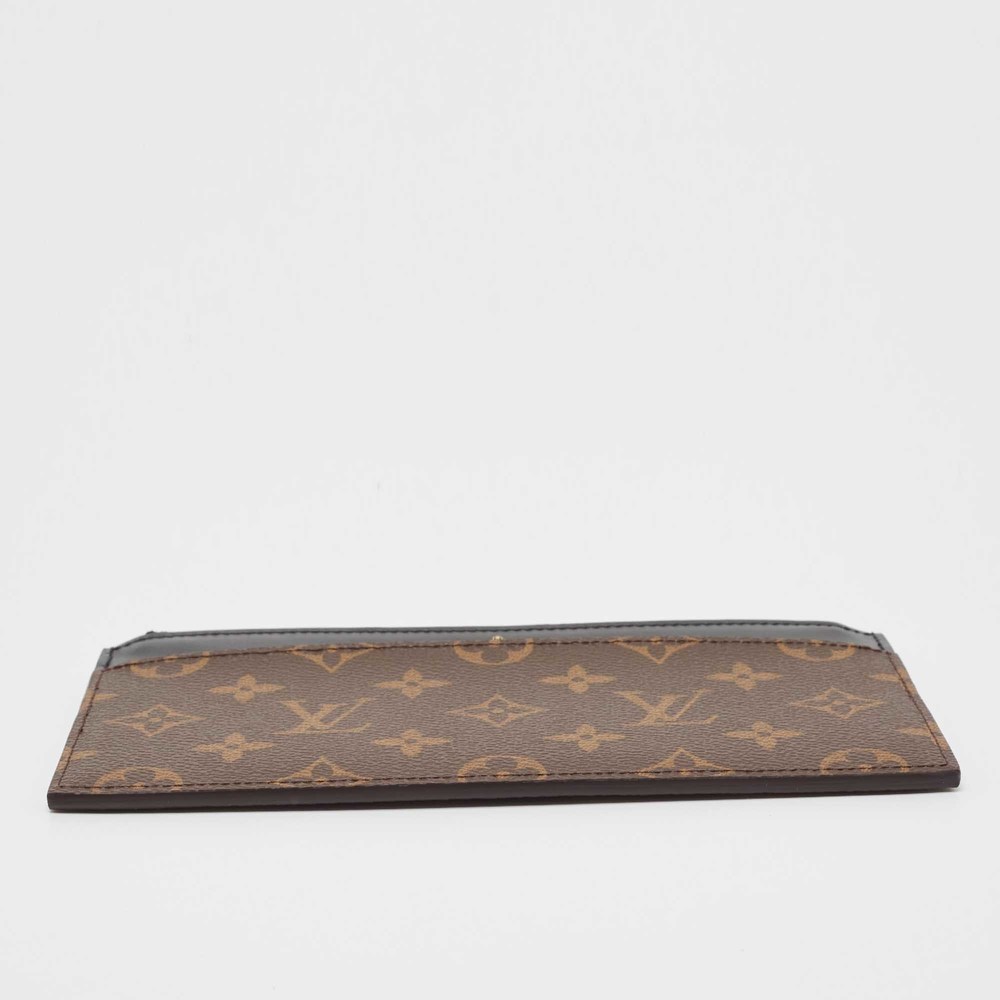 LOUIS VUITTON Monogram Canvas Slim Purse - Picture 7 of 8
